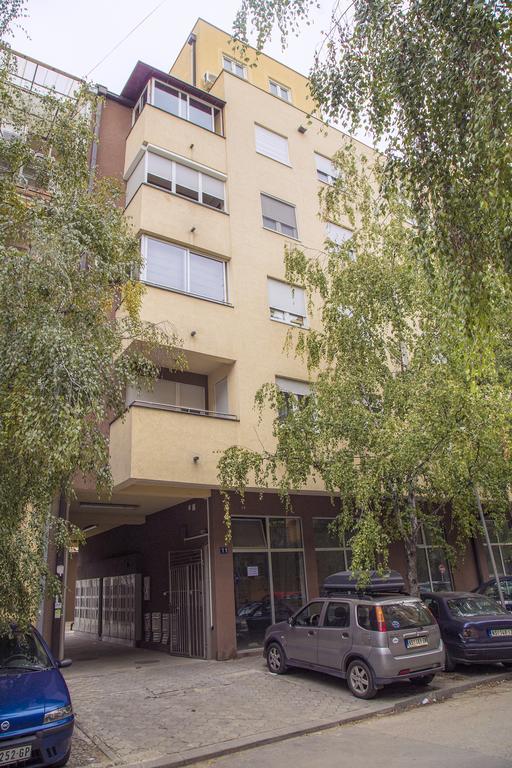 ! Promo! Central Evergreen Studio - Free Public Parking-Fast Wi-Fi Нови Сад Екстериор снимка
