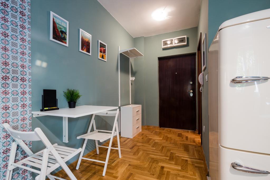 ! Promo! Central Evergreen Studio - Free Public Parking-Fast Wi-Fi Нови Сад Екстериор снимка